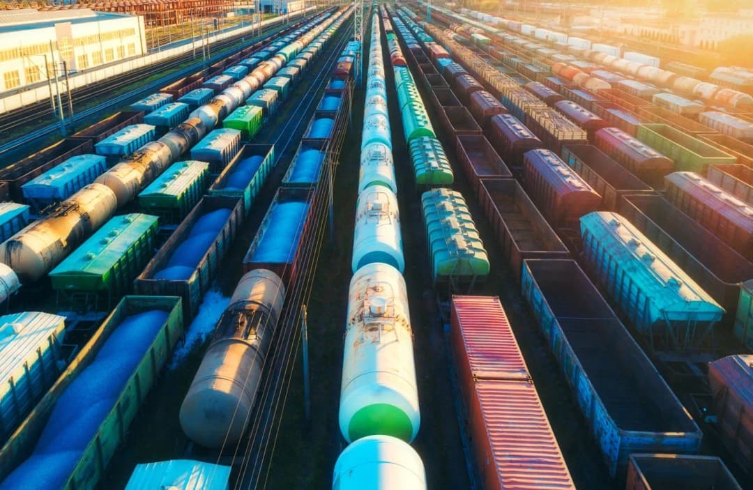 delivery-operation-train-cars